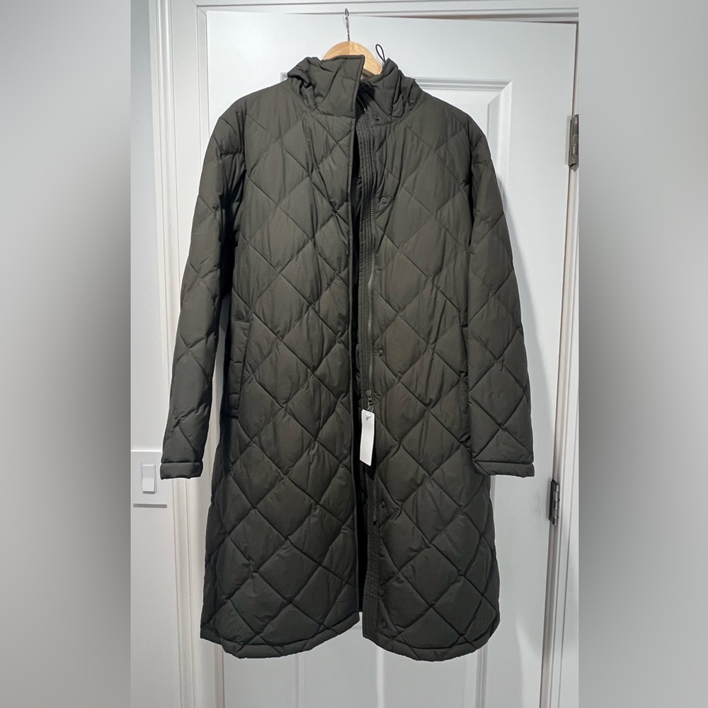 UNIQLO Quilted Long Green Coat sz large NWT